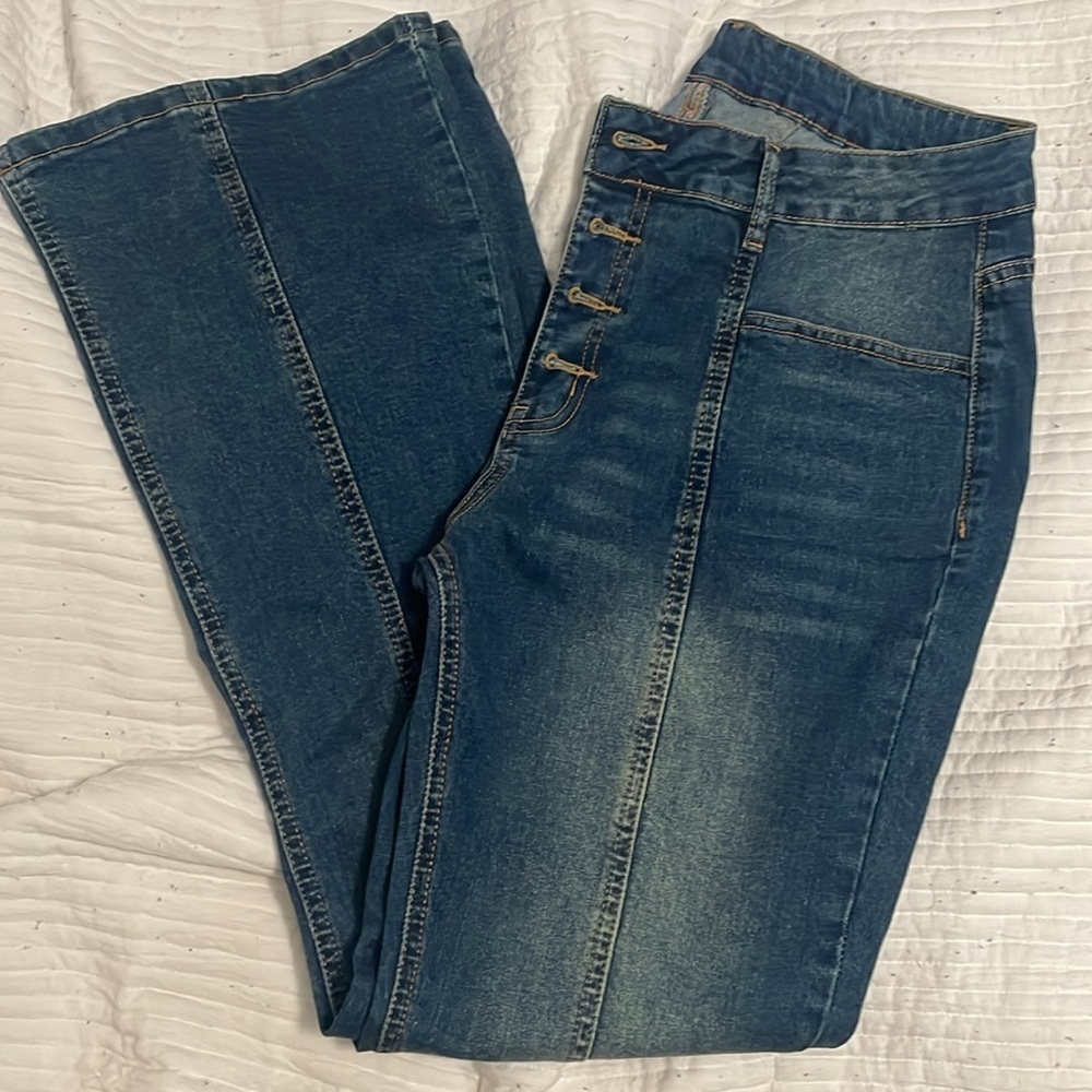 High rise Panelled Flare Jeans - Picture 3 of 6